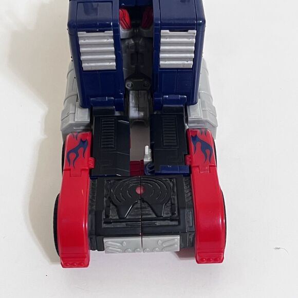 Transformers G1 Optimus Prime Hasbro Takara 2006